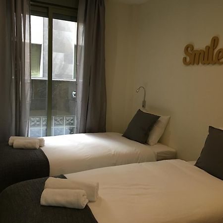 1E Azofaifo St Apartment Sevilla Exteriör bild