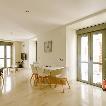 1E Azofaifo St Apartment Sevilla Exteriör bild