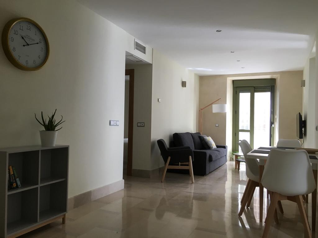 1E Azofaifo St Apartment Sevilla Exteriör bild