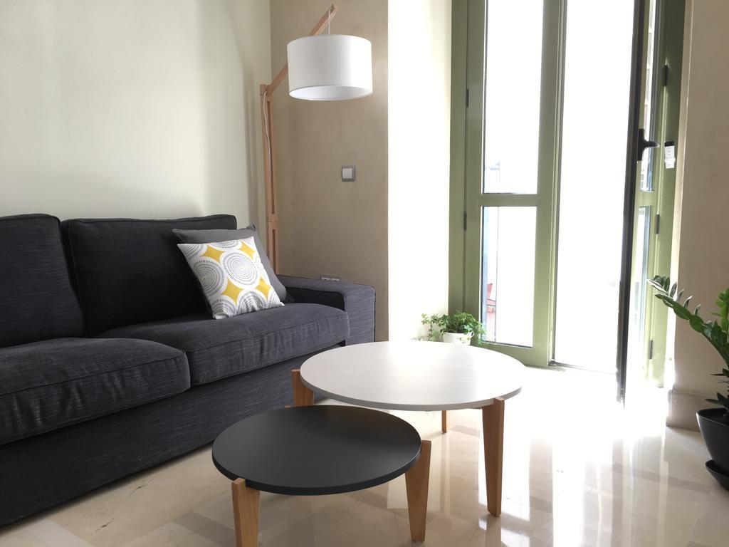 1E Azofaifo St Apartment Sevilla Exteriör bild