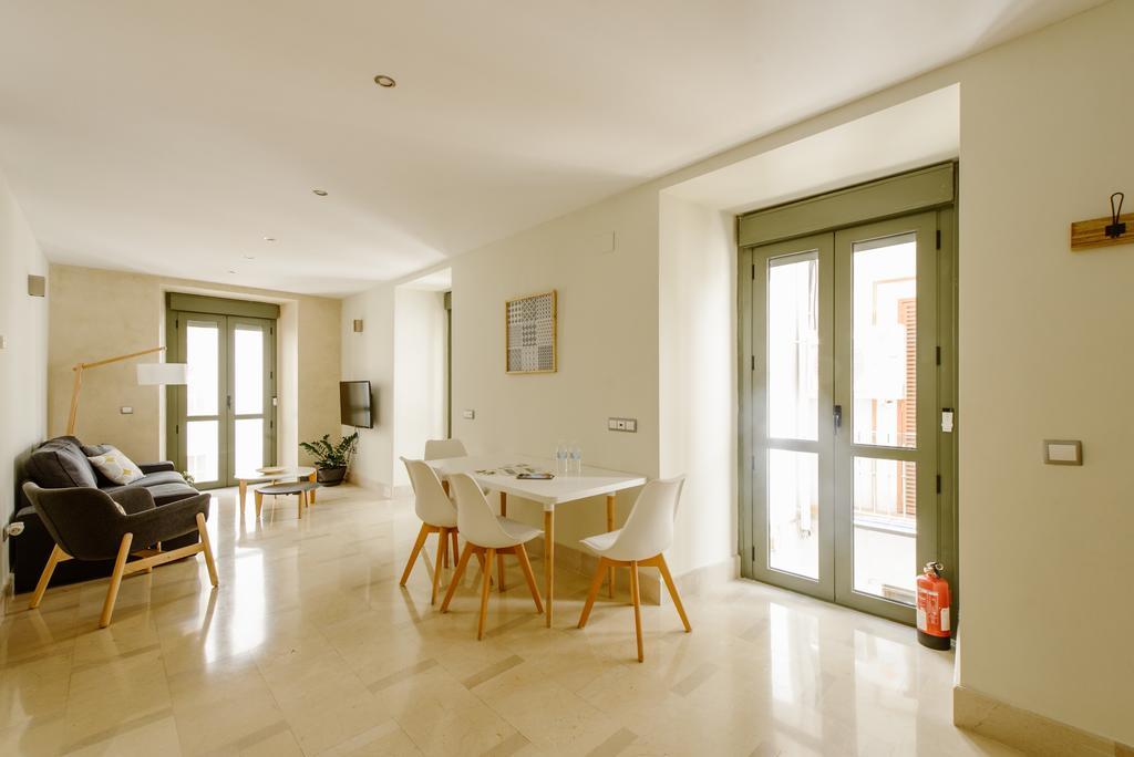 1E Azofaifo St Apartment Sevilla Exteriör bild